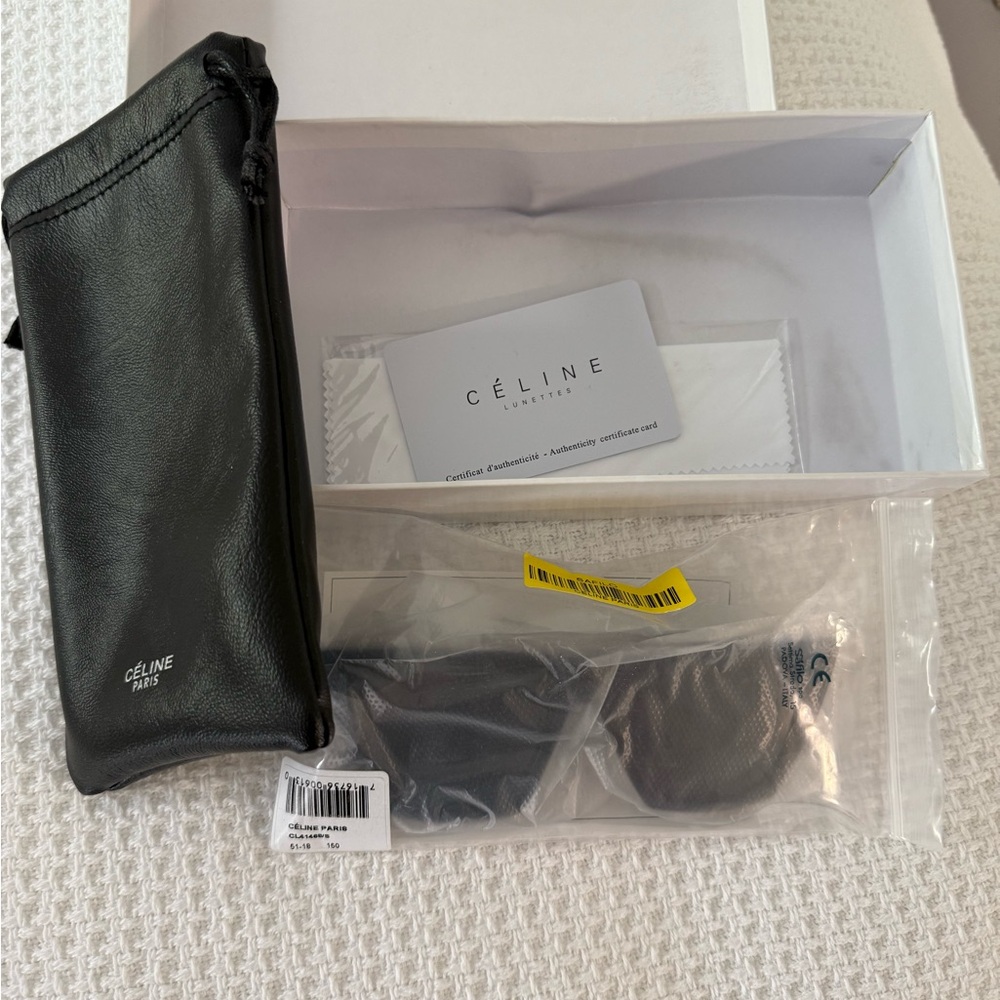 CÉLINE White Box